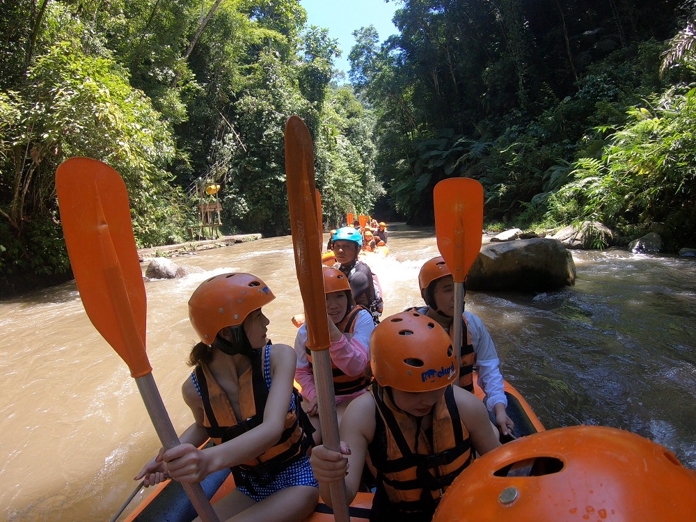 white water rafting in bali