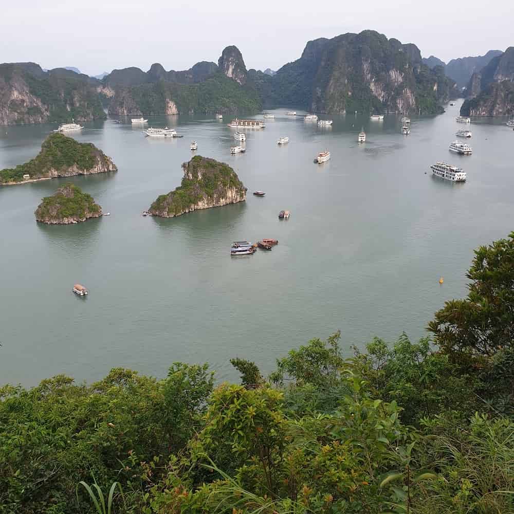 Halong Bay Overnight Cruise