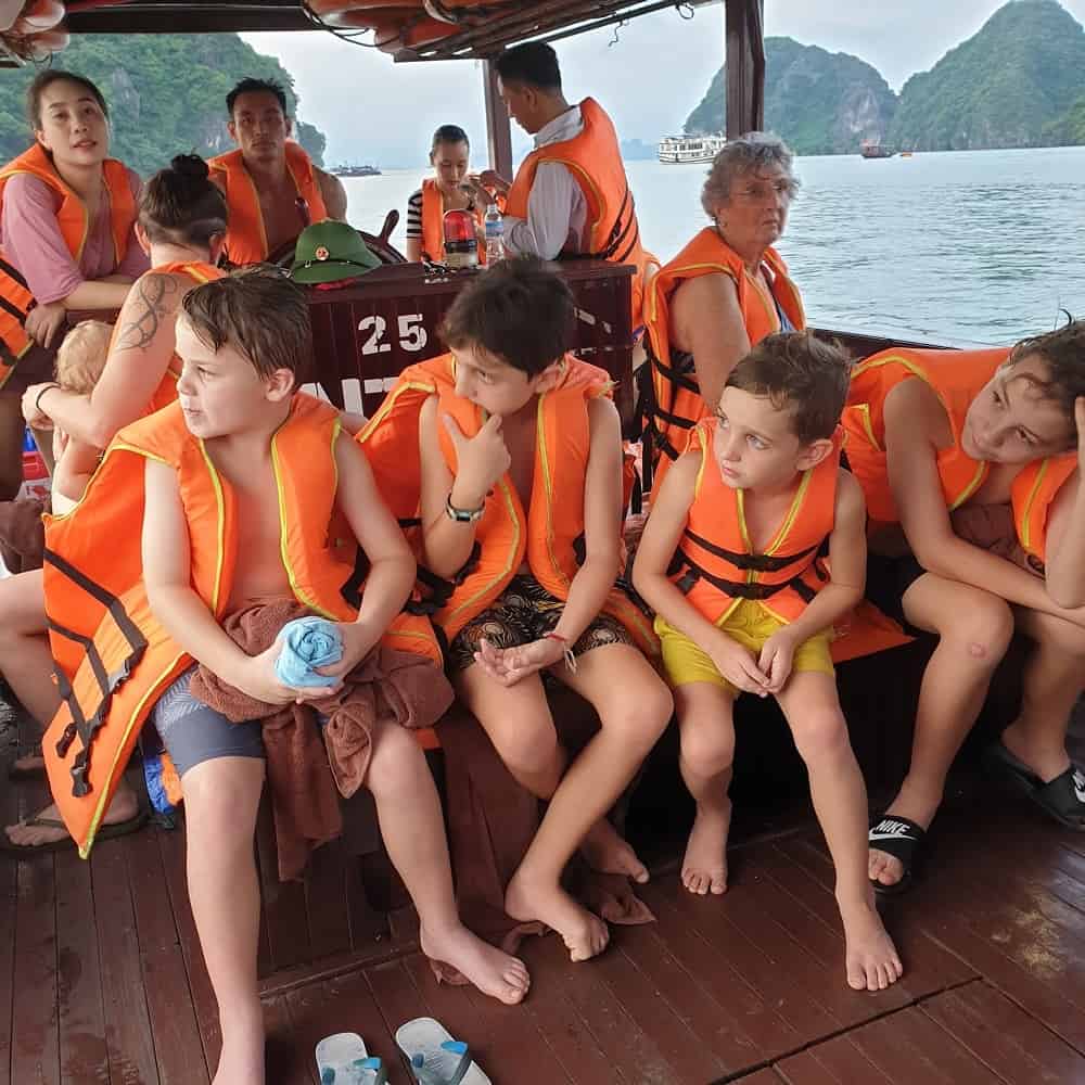 Halong Bay Overnight Cruise