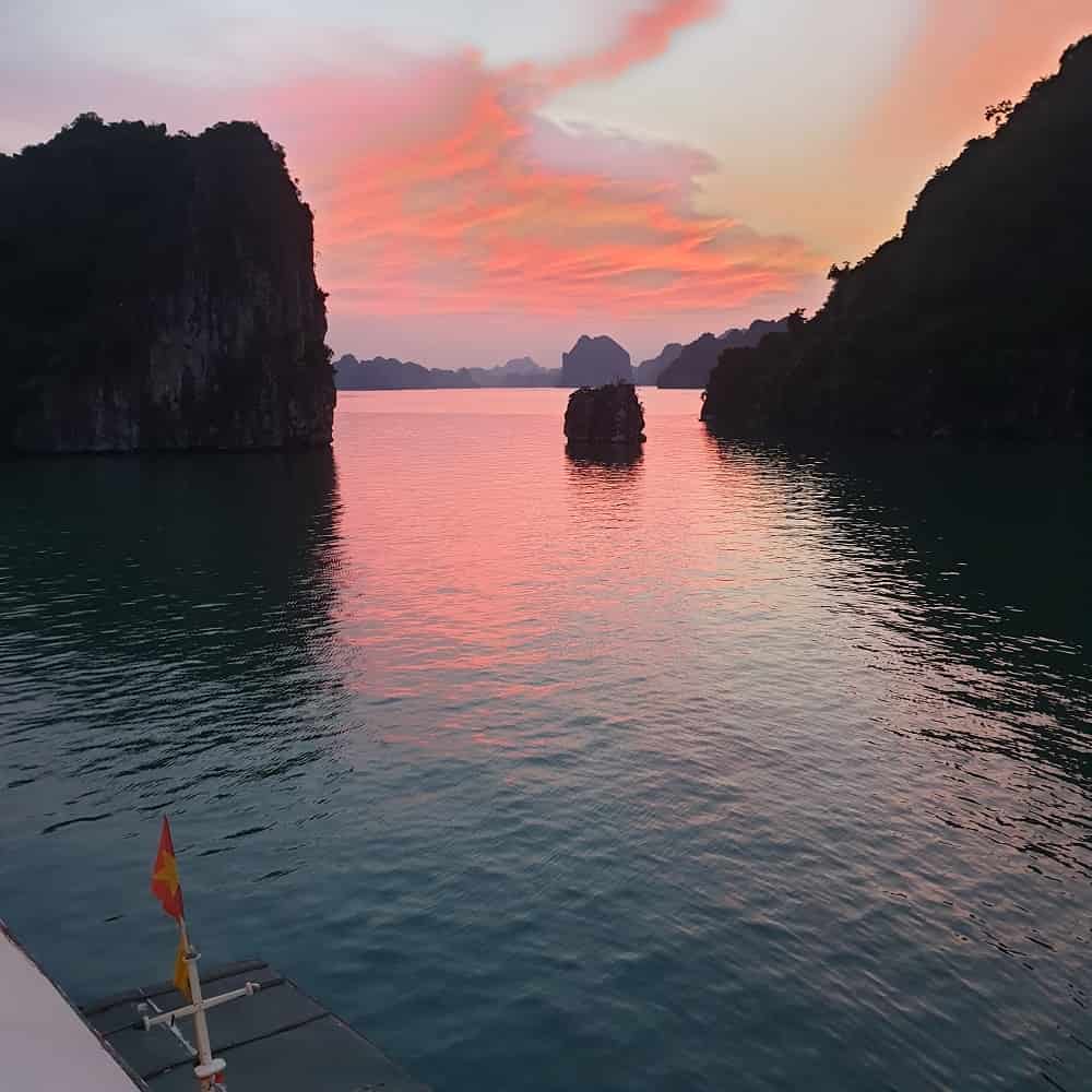 Halong Bay overnight cruise