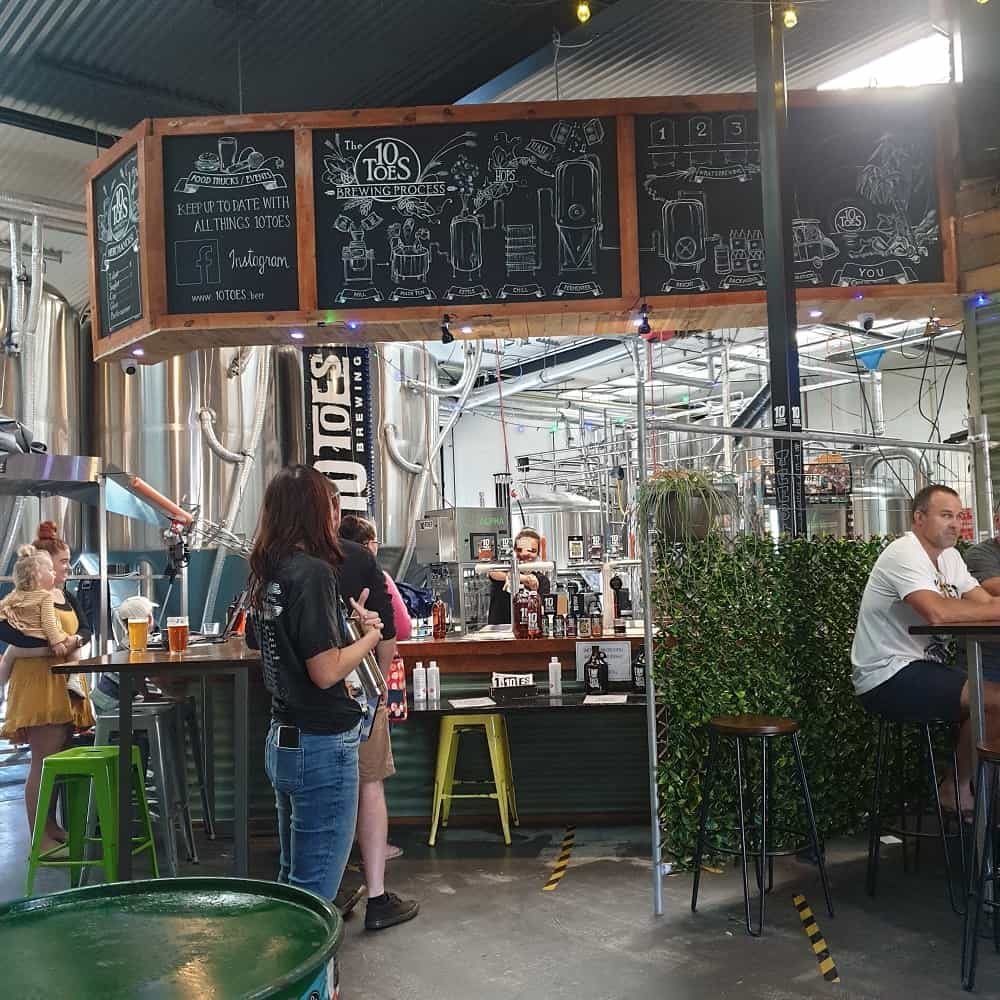 10 Toes Brewery